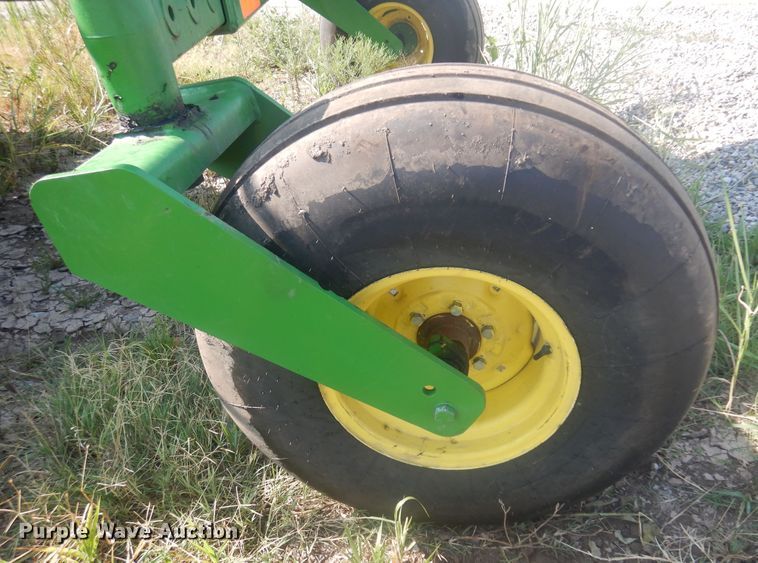 image for item KI9251 2004 John Deere 4995  windrower