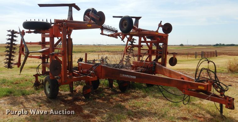 image for item KI9290 Sunflower 3670  sweep plow