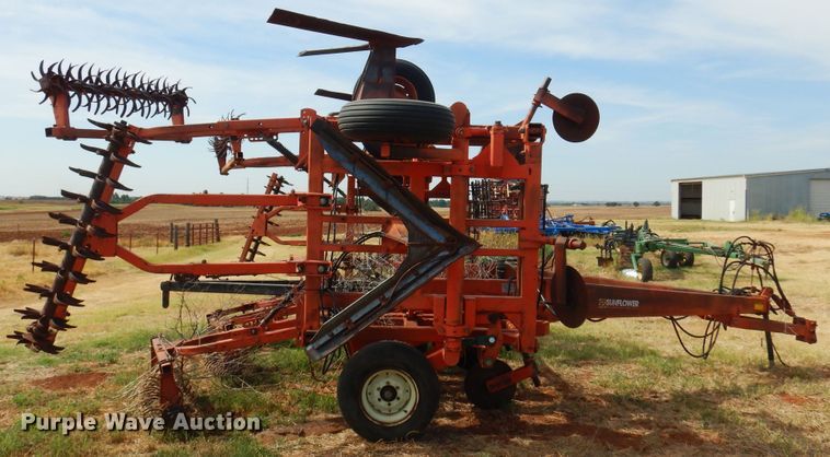 image for item KI9290 Sunflower 3670  sweep plow