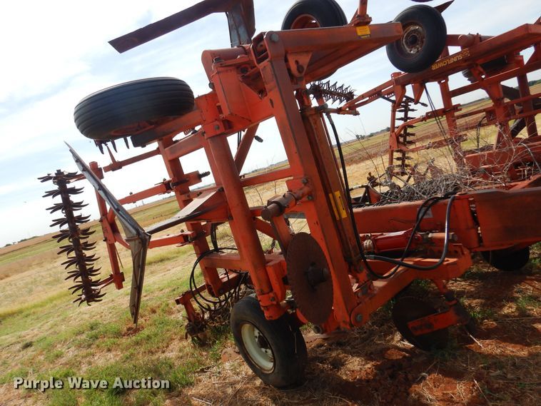 image for item KI9290 Sunflower 3670  sweep plow