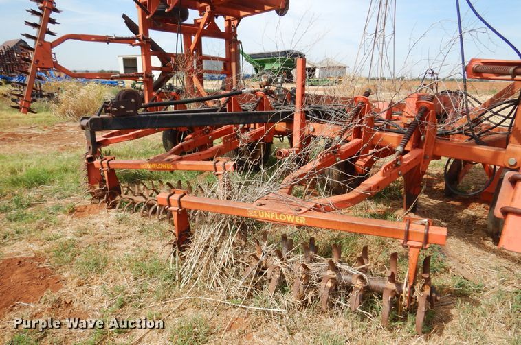 image for item KI9290 Sunflower 3670  sweep plow