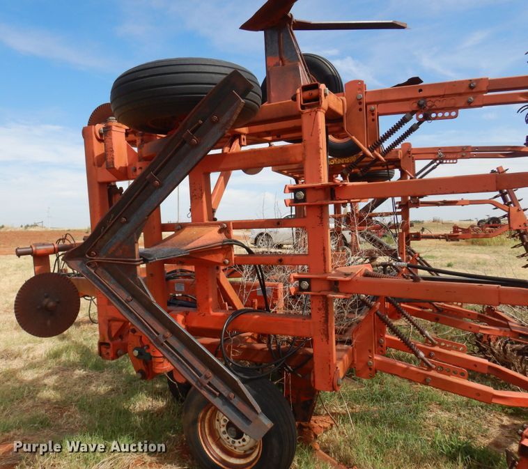 image for item KI9290 Sunflower 3670  sweep plow