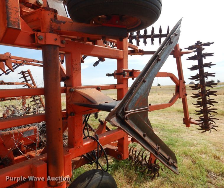 image for item KI9290 Sunflower 3670  sweep plow