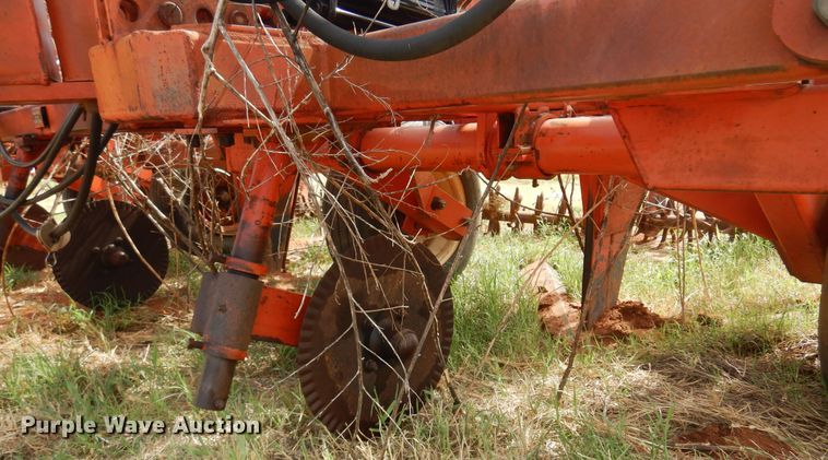 image for item KI9290 Sunflower 3670  sweep plow