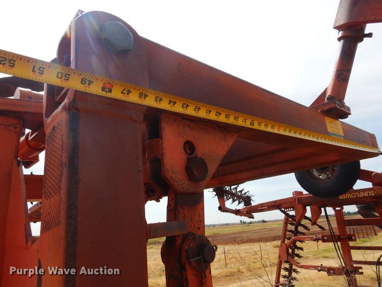 image for item KI9290 Sunflower 3670  sweep plow