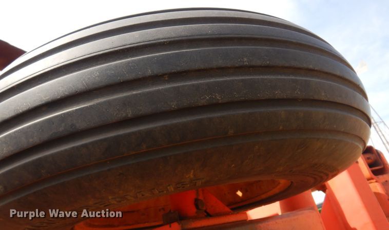 image for item KI9290 Sunflower 3670  sweep plow