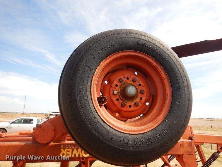 image for item KI9290 Sunflower 3670  sweep plow