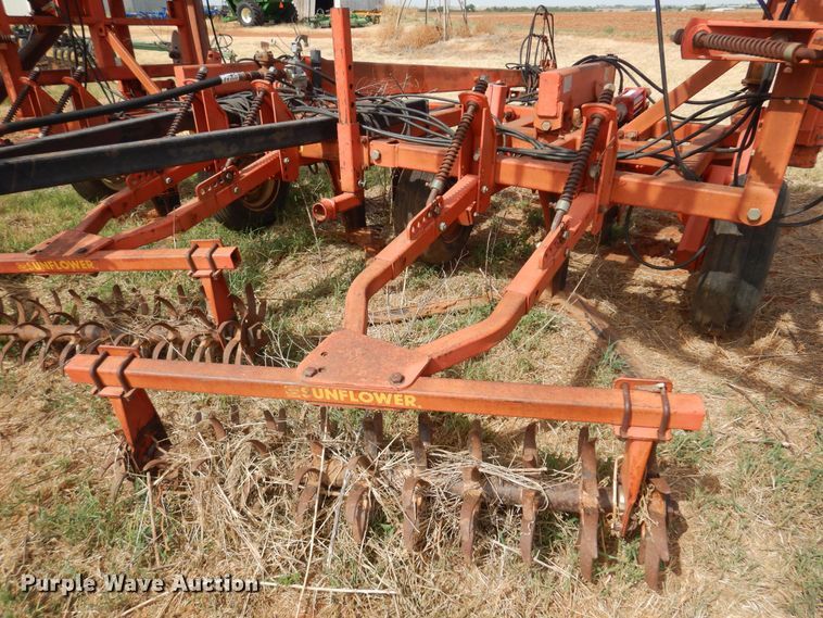 image for item KI9290 Sunflower 3670  sweep plow