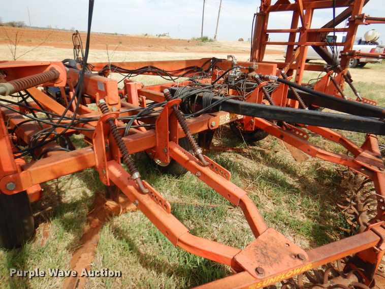 image for item KI9290 Sunflower 3670  sweep plow