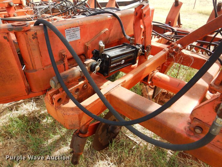 image for item KI9290 Sunflower 3670  sweep plow