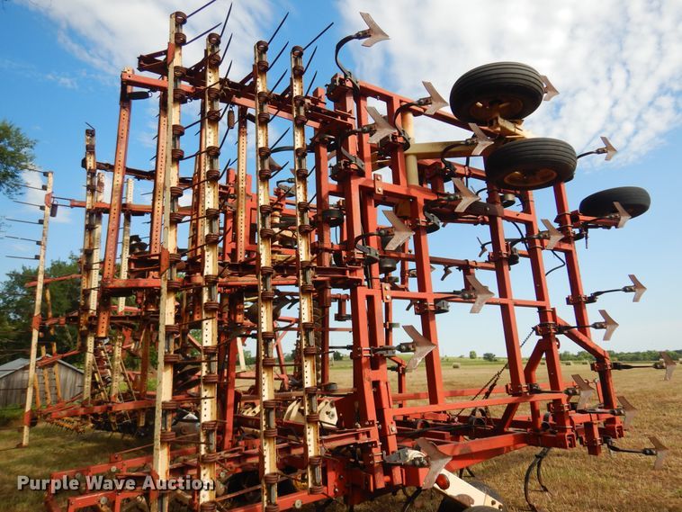 image for item KI9305 Krause 4241HR  field cultivator