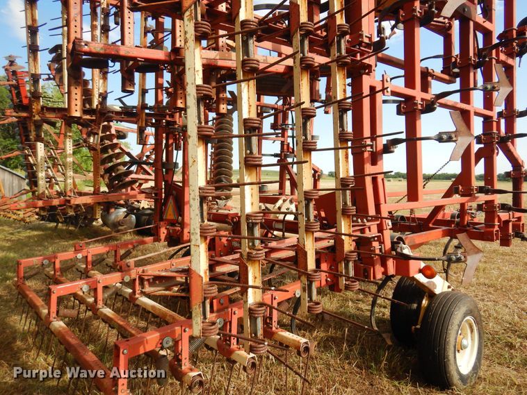 image for item KI9305 Krause 4241HR  field cultivator