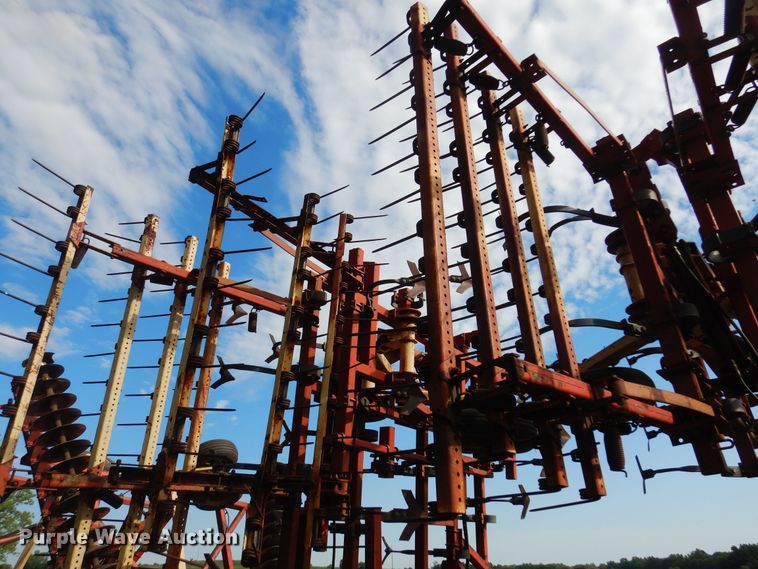 image for item KI9305 Krause 4241HR  field cultivator