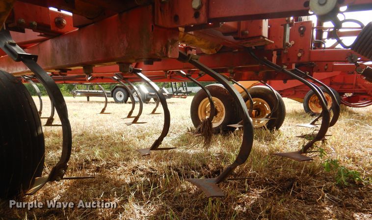 image for item KI9305 Krause 4241HR  field cultivator