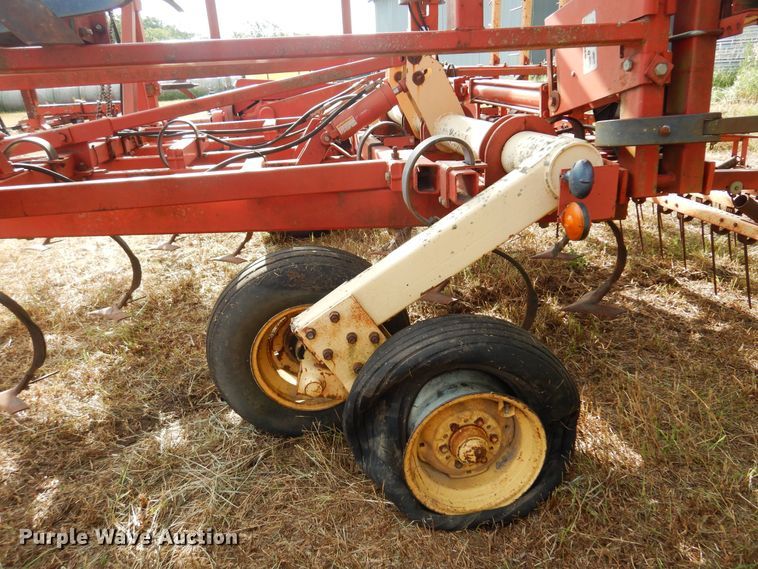 image for item KI9305 Krause 4241HR  field cultivator
