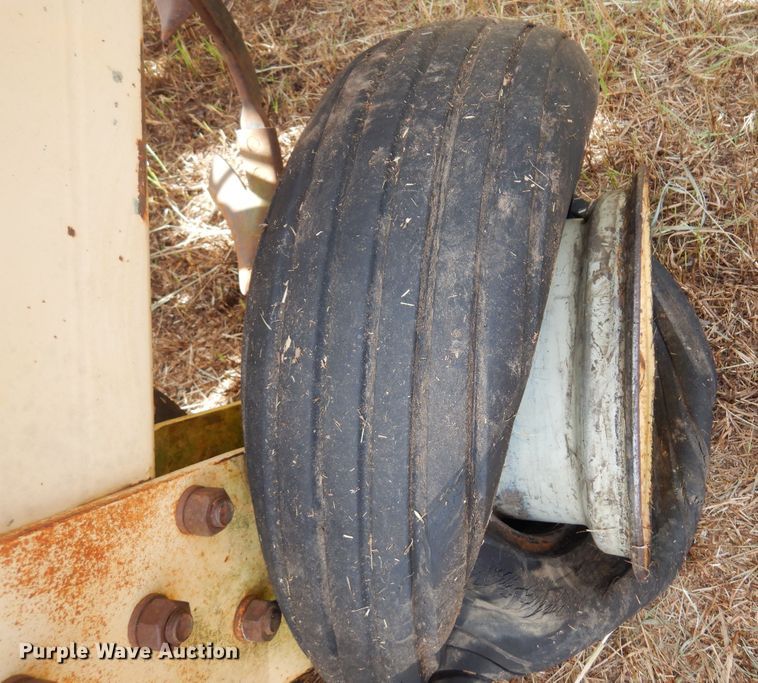 image for item KI9305 Krause 4241HR  field cultivator