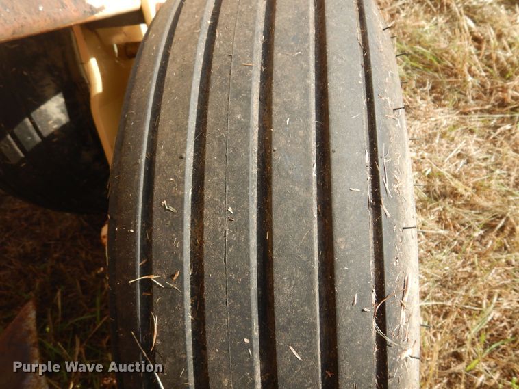 image for item KI9305 Krause 4241HR  field cultivator