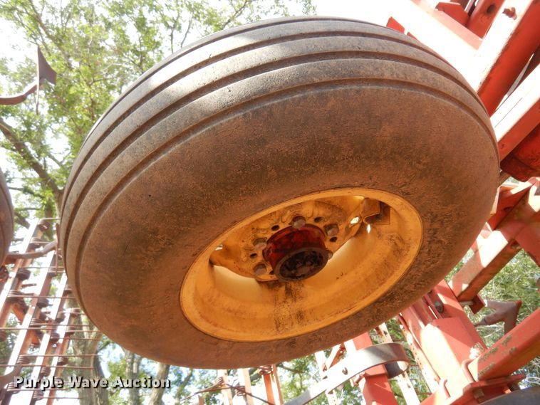 image for item KI9305 Krause 4241HR  field cultivator