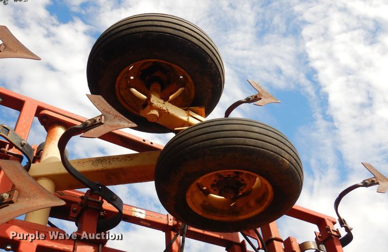 image for item KI9305 Krause 4241HR  field cultivator