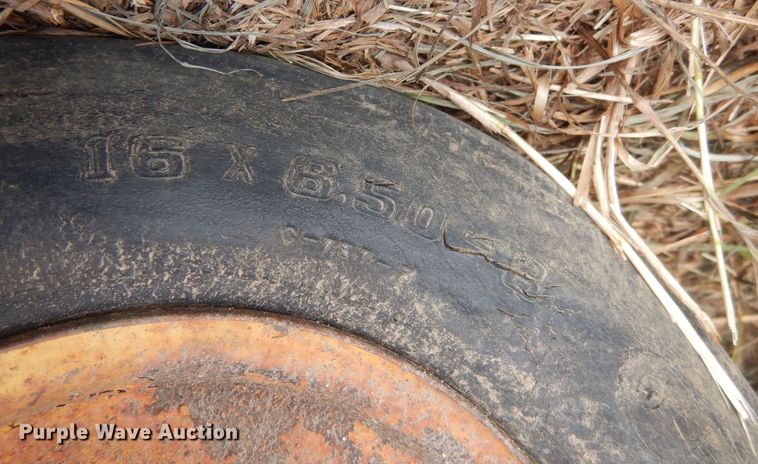 image for item KI9309 Farm Hand  bale accumulator