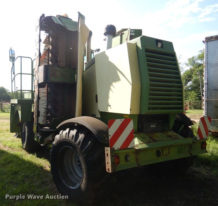 image for item KI9319 Krone Big M  windrower