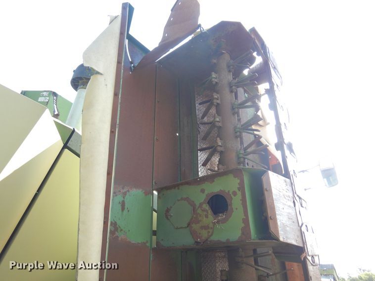 image for item KI9319 Krone Big M  windrower