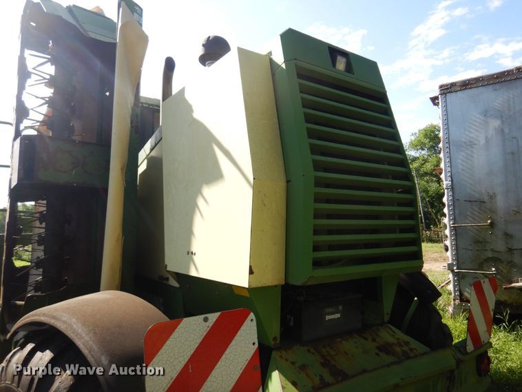 image for item KI9319 Krone Big M  windrower