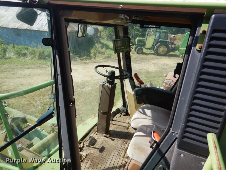 image for item KI9319 Krone Big M  windrower