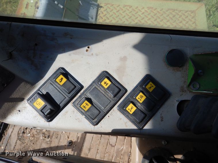 image for item KI9319 Krone Big M  windrower