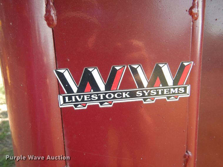 image for item KI9320 WW  livestock squeeze chute