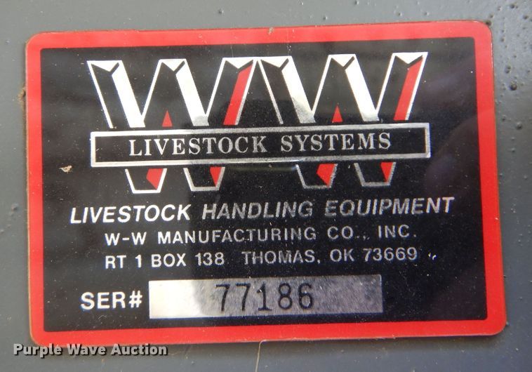 image for item KI9320 WW  livestock squeeze chute