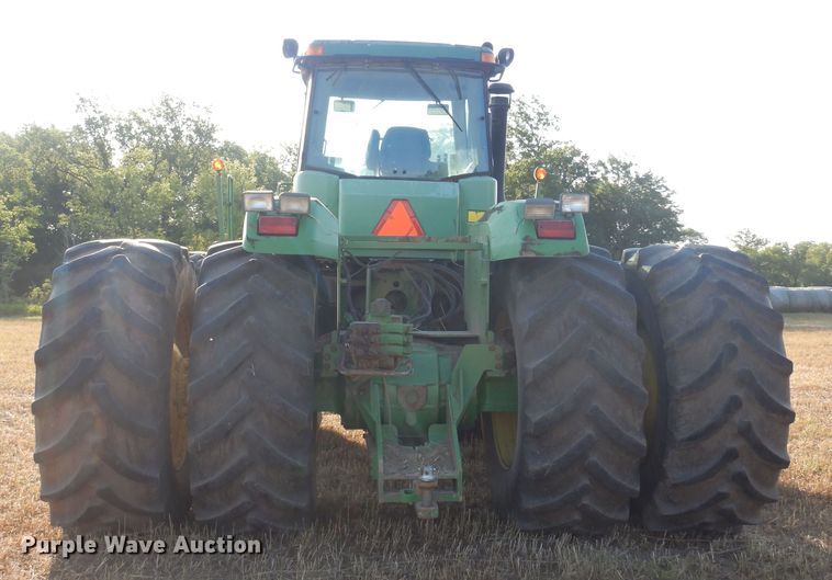 image for item KI9321 1997 John Deere 9400  4WD tractor