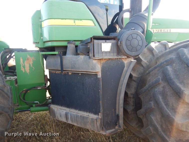 image for item KI9321 1997 John Deere 9400  4WD tractor