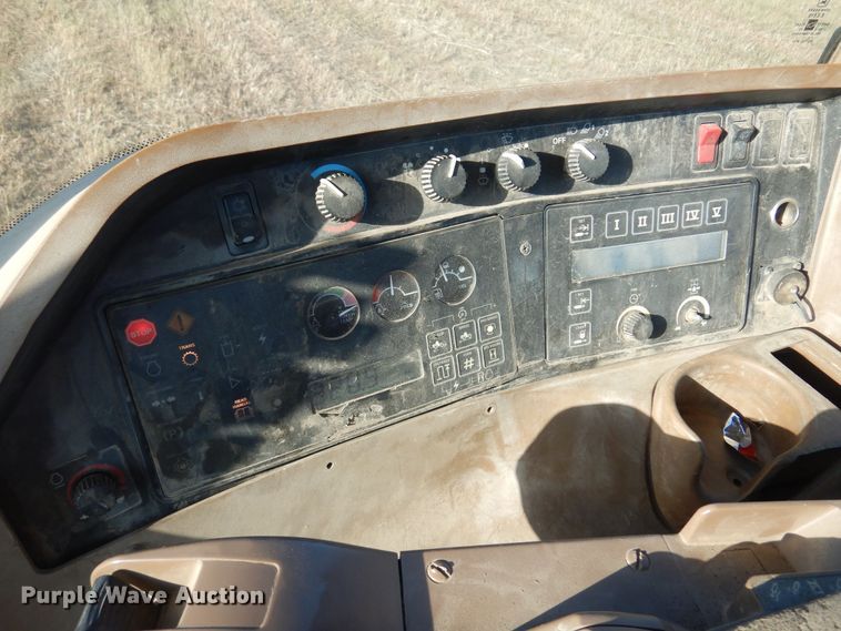 image for item KI9321 1997 John Deere 9400  4WD tractor