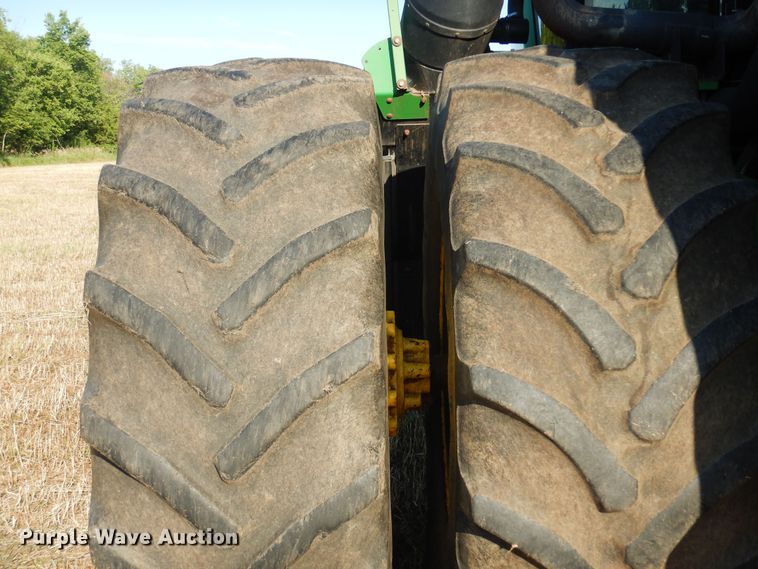 image for item KI9321 1997 John Deere 9400  4WD tractor