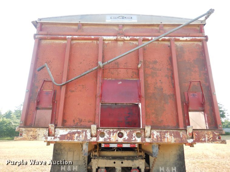 image for item KI9324 1979 International F2275  grain truck
