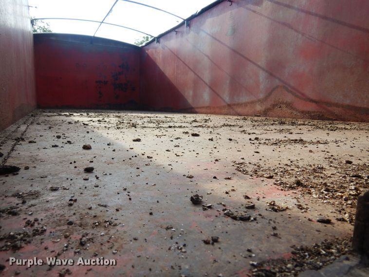 image for item KI9324 1979 International F2275  grain truck