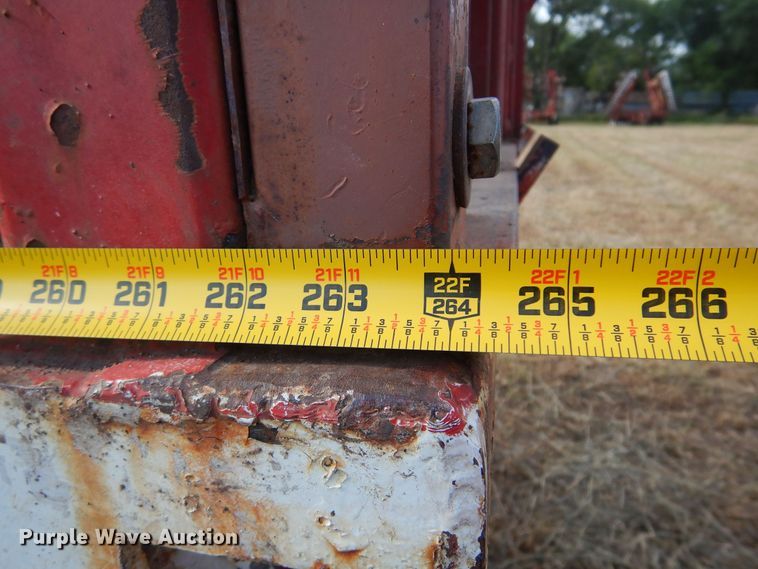 image for item KI9324 1979 International F2275  grain truck