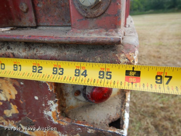 image for item KI9324 1979 International F2275  grain truck