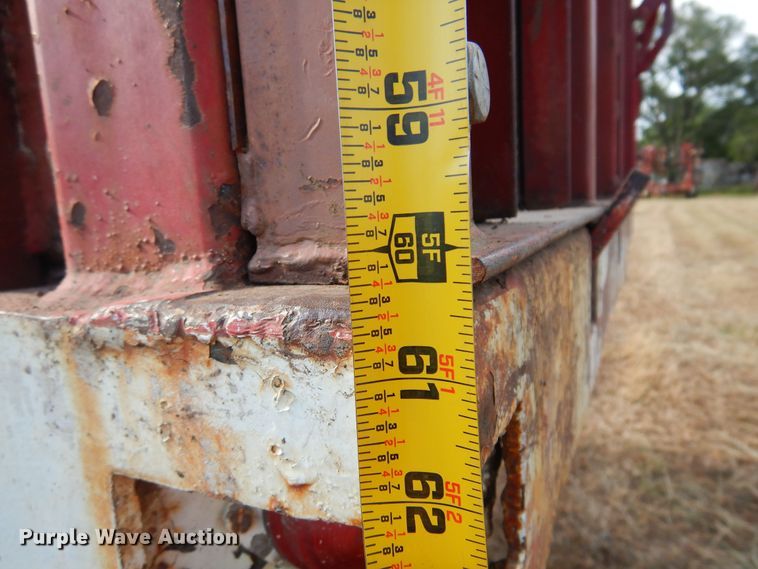 image for item KI9324 1979 International F2275  grain truck