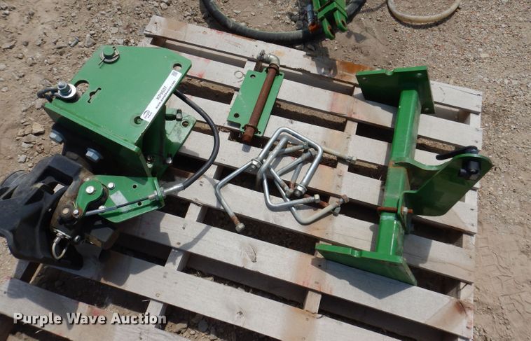 image for item KP9507 John Deere PitStop Pro  NH3 tank attachment system