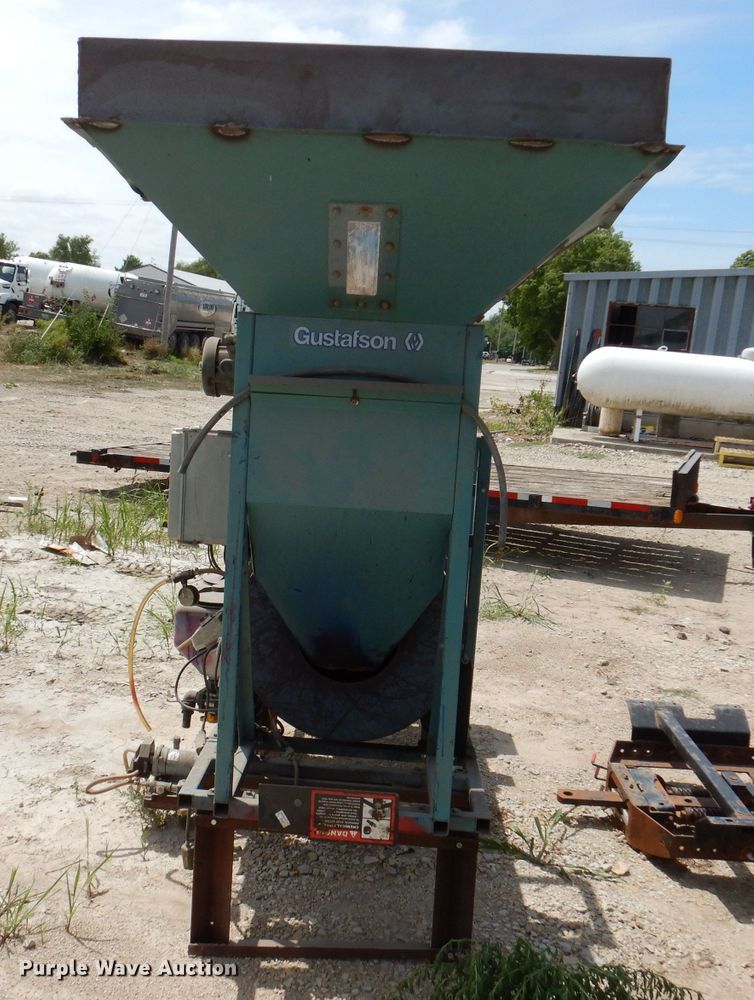 image for item KP9509 Gustafson HCBT800-CBP30  seed treater