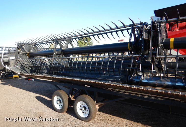 image for item LB9823 2011 MacDon FD70  flex draper head