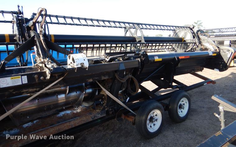 image for item LB9823 2011 MacDon FD70  flex draper head