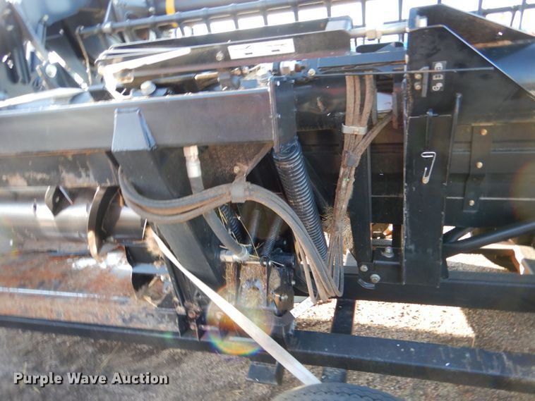 image for item LB9823 2011 MacDon FD70  flex draper head