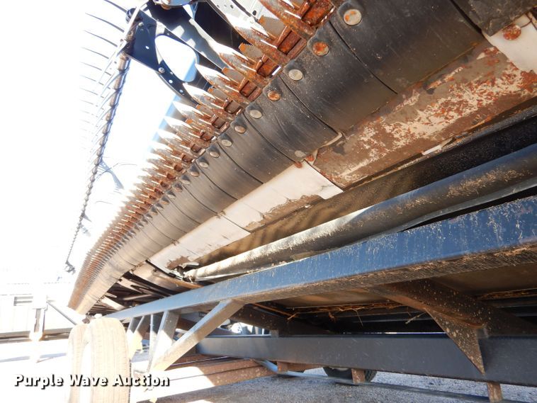 image for item LB9823 2011 MacDon FD70  flex draper head