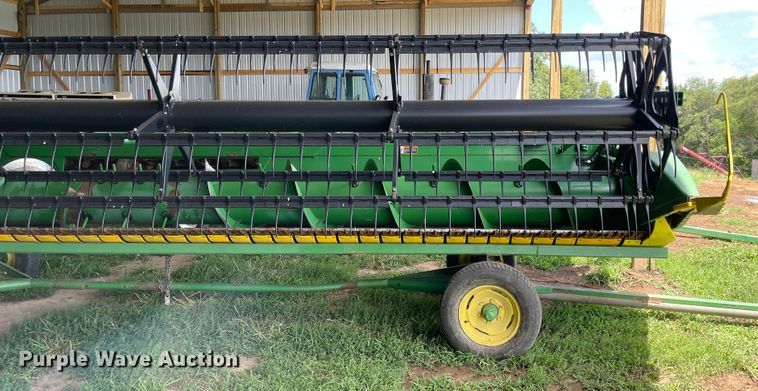 image for item LF9270 2007 John Deere 625F  HydraFlex flex head