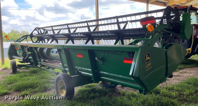 image for item LF9270 2007 John Deere 625F  HydraFlex flex head