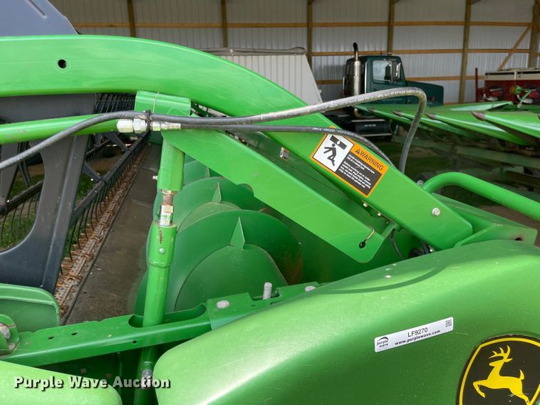 image for item LF9270 2007 John Deere 625F  HydraFlex flex head