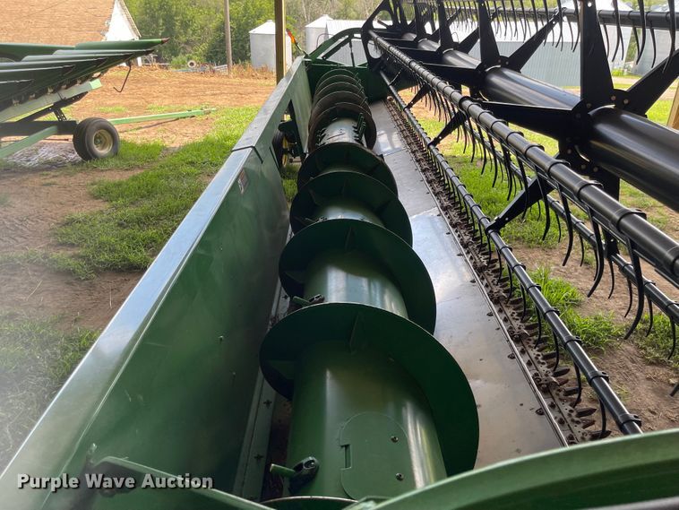 image for item LF9270 2007 John Deere 625F  HydraFlex flex head